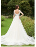 Long Sleeves Ivory Lace Tulle Fashionable Wedding Dress